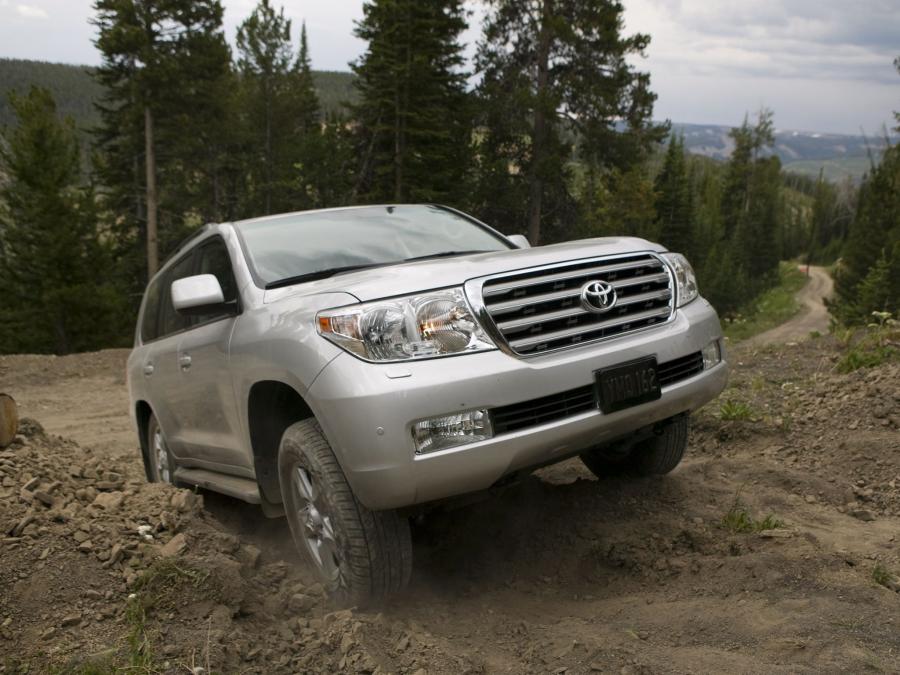  Toyota Land Cruiser 200 2007 года  (US) (фото 15 из 29)